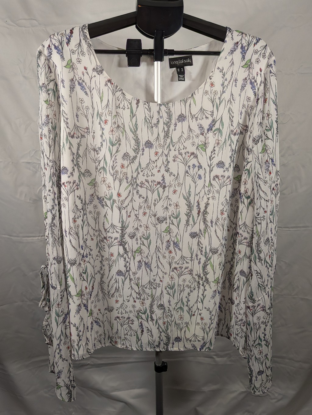 Size 18 Long Tall Sally Floral Blouse With Laced Sleeves